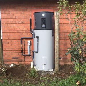 Solar power installation in Glenlyon by Solahart Ballarat and Bacchus Marsh